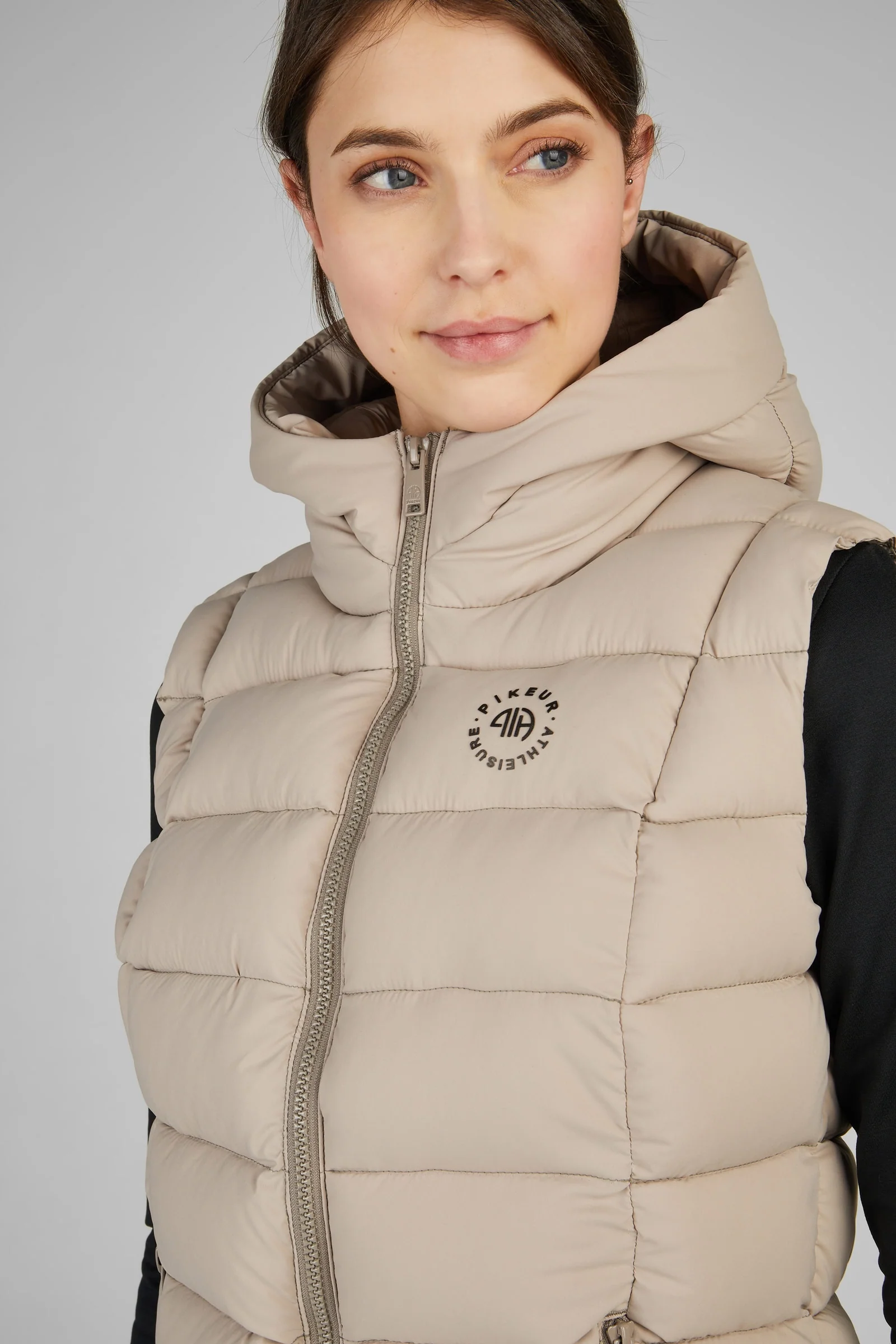 Athleisure Quilt-Vest Beige 38
